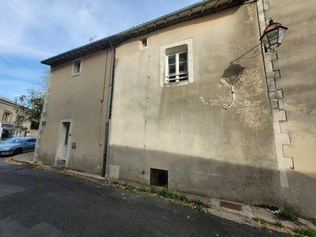 Multi Family Mirebeau Poitou 86110 ES100782602