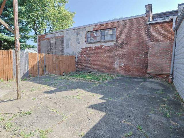 1552 Eastern Avenue