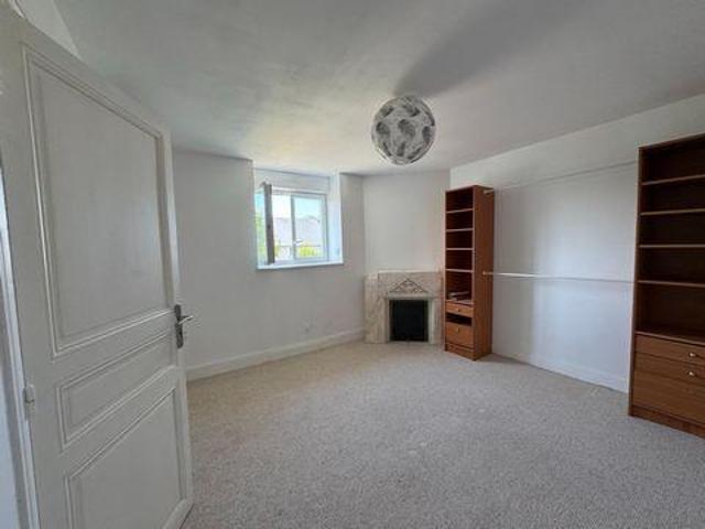 Multi Family Toury Centre 28310 DS105656487