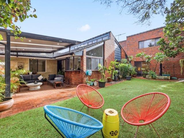 Multi generational Living in one of Wembley's Best Streets!