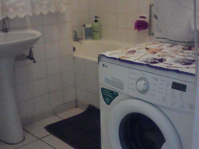 Multi storey apartment to rent in Scottburgh