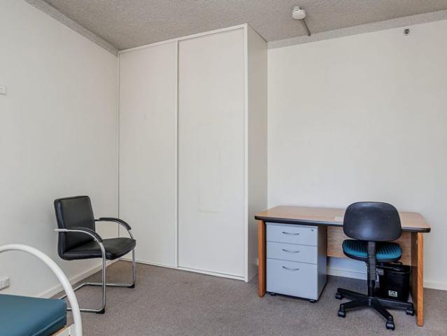 MULTIPLE BEDROOMS LOCATED CITY FRINGE! APPLY NOW!
