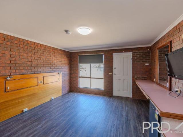 Multiple One Bedroom Units Available for Lease