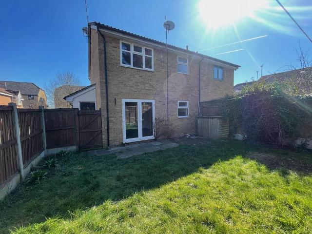 Mulberry Gardens, Witham CM8 1 bed cluster house to rent £1,250 pcm £288 pw