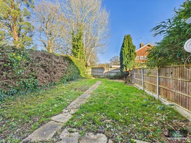 Mulberry Road, Crawley