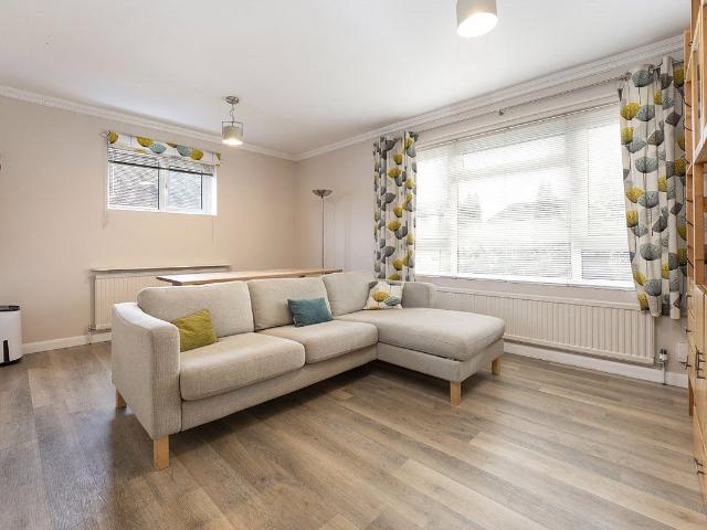 Mulgrave Road, Sutton SM2, 1 bed flat to rent, £1,400 pcm | PrimeLocation