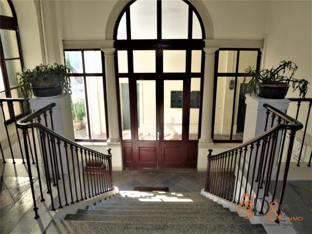 MULHOUSE, Place de la Bourse, Rare ! Lumineux F4 110m2, 3 chambr