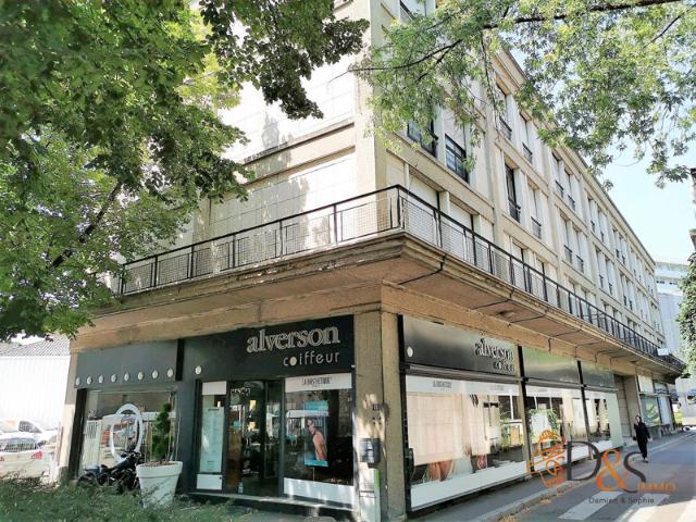 Mulhouse proche gare, F5 de 130 m² avec parking + terrasse d'en