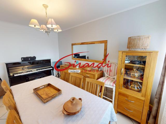 MULHOUSE SECTEUR GARE DU NORD, APPARTEMENT 5 PIECES DE 95 M2 AVEC BALCON, CAVE, GARAGE EN SUS