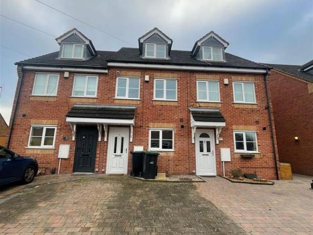 Mullett Street, Brierley Hill DY5, 3 bed town house to rent, £1,250 pcm | PrimeLocation