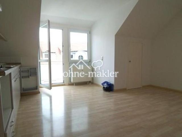 Müllheim, 1 Zi Dachwohnung mit Charme & Balkon