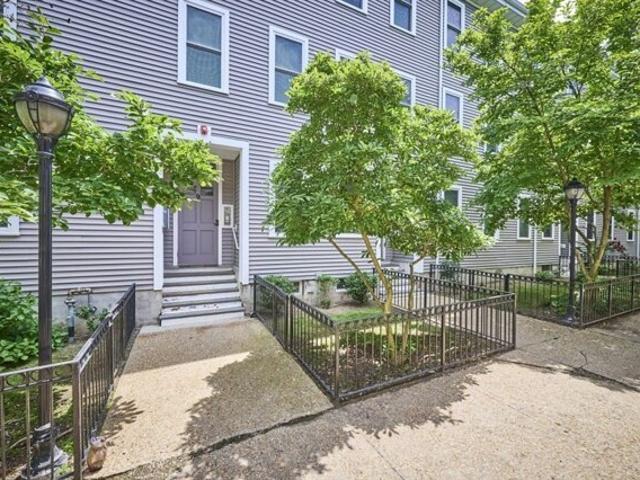 Mullins Ct Unit D, Cambridge, Condo For Sale
