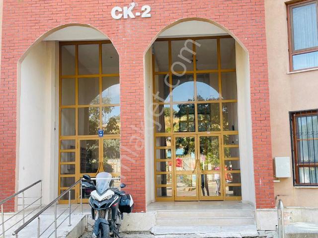 Muradiye Cb Ünversite Tokilerde Arakat 4+1/170m2 Daire Satılık