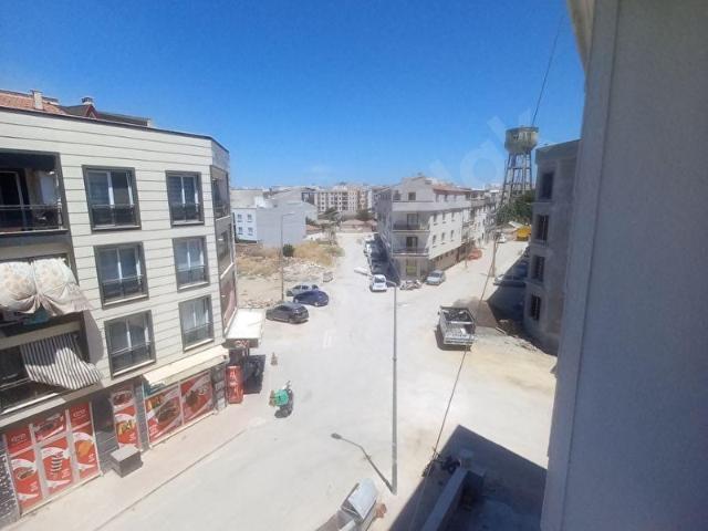 Muradiye de Satılık 3+1 sıfır geniş daire