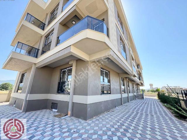 Muradiye Mahallesinde 1+1 Havuzlu Kiralık Daire