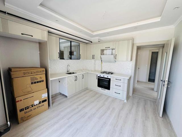Muradiye Mahallesinde Sıfır 2+1 Kapalı Mutfaklı Ara Kat Fırsatı