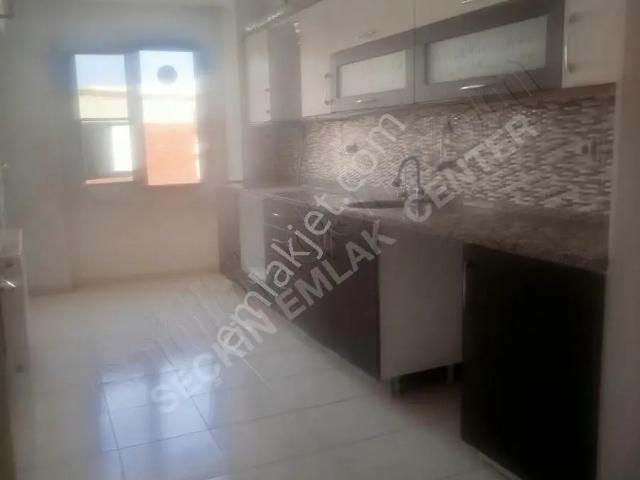 Muradiye Mahlesinde Kiralık 4+1 Dubles