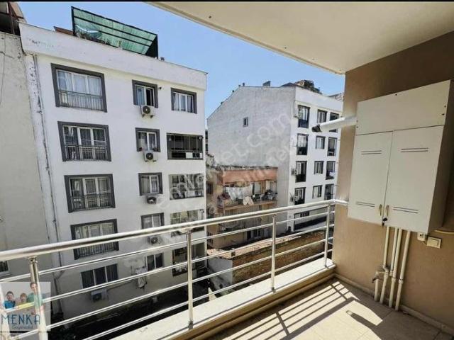Muradiye'de Asansörlü, Kapalı Mutfaklı 2+1 Satılık Daire 95m²