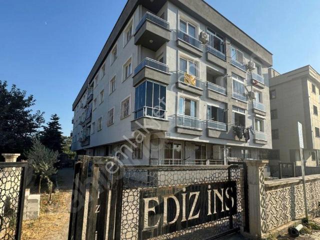 Muradiye'de Boş Eşyasız 2+1 Kapalı Mutfak Arakat Daire