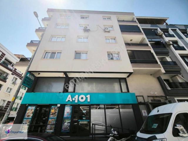 Muradiye'de 3+1 Geniş Arakat Satılık Boş Daire 135 M2