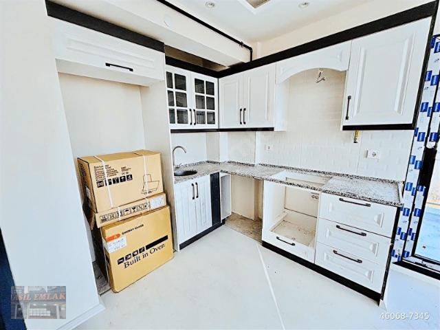 MURADİYE MAH'sinde 1+1 ARAKAT SATILIK SIFIR DAİRE