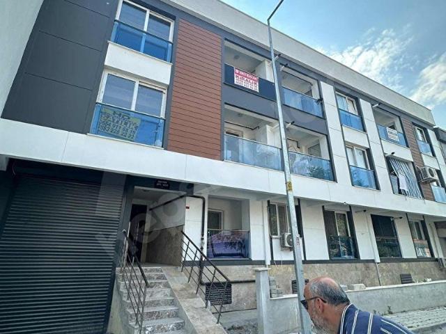 MURADİYEDE 2+1 KAPALI MUTFAK UYGUN FİYATA SATILIK ARAKAT