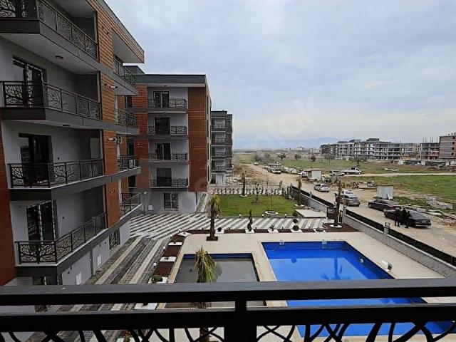 MURADİYE'DE PRESTİJLİ SİTE İÇERİSİNDE KİRALIK MODERN 1+1 DAİRE