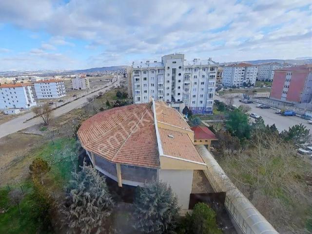 Murat Türkmen'den Yenikent'te Eşyalı_asansörlü 19.000tl.kiracılı Yatırıma_uygun 1+1_daire_fırsatı