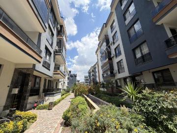 Murat Bey De İzban Yakını Site İçerisinde Kiralık 1+1 Daire