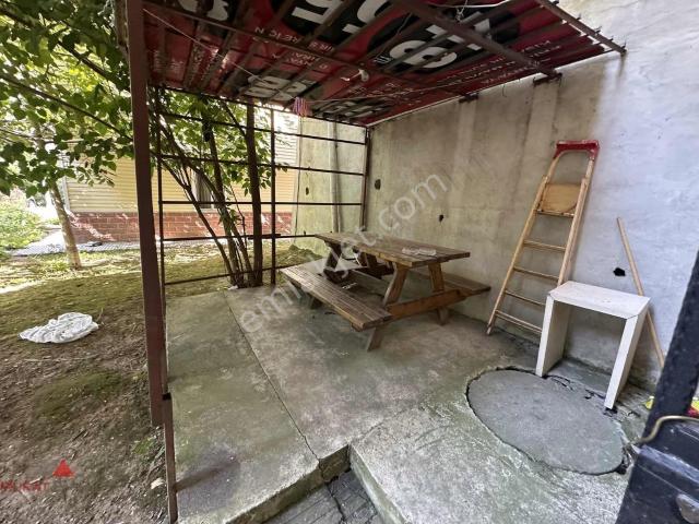 Murat Emlak'tan 2+1 Site İçi Kendine Özel Bahçeli Eşyalı Daire