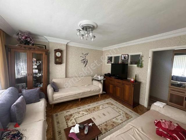 Murat Emlak'tan 3+1 Temad Anadolu Sitesi Yatırımlık 1.kat Daire
