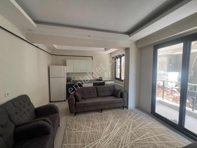 Murat Emlaktan Uçarkırtasiye Yanı Eşyalı 1+1 Dairemiz Kiralıktır