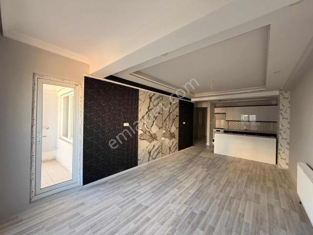 Murat Emlaktan Ultra Lüks İçi Full Yapılı 2+1 Dairemiz Kiralık