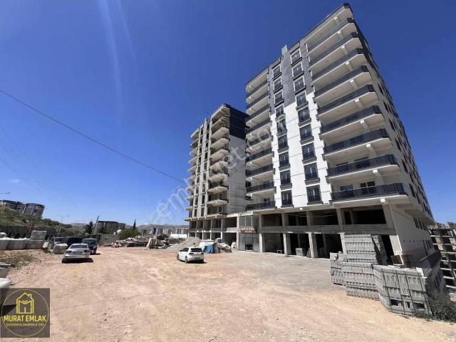 Murat Emlaktan Anacadde Üzeri Ultra Lüks Sıfır 3+1 Daire Kiralık