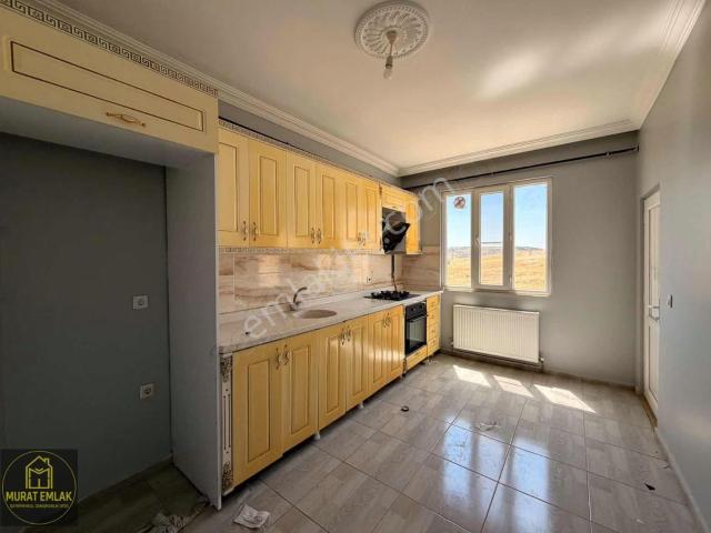 Murat Emlaktan Şehir Hastanesi Karşısı Siteli 2+1 Daire Kiralık