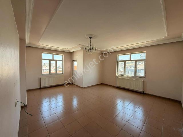 Murat Emlaktan İlsağlıkmüd Yanı En Uygun 3+1 Daire Kiralık