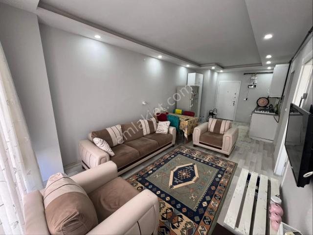 Murat Emlaktan Kız Öğrenci Yurdu Yanı Full Eşyalı 1+1 Dairemiz Kiralıktır