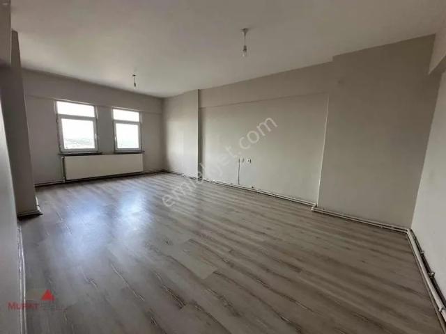 Murat Emlak'tan Kiralık 5.kat 2+1 Balkonlu Cadde Üstü Daire
