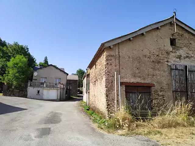 Murat sur Vèbre 81320 Achat / Vente maison 5 pièces t5 jardin terrasse