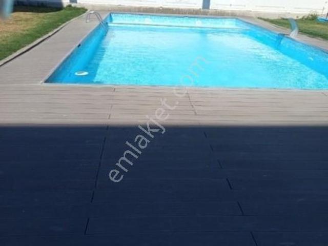 Muratbey Havuzlu Sitede Kiralık Daire