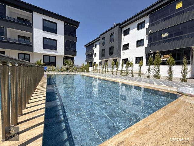 MURATBEY MAH. KORULUK MEVKİ ULTRA LÜX HAVUZLU SİTE 3+1 150m2 ARAKAT DAIRE