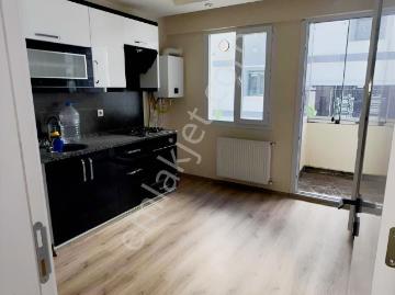 Muratbeyde Kiralık Yüksek Giriş 2+1 Kapalı Mutfak