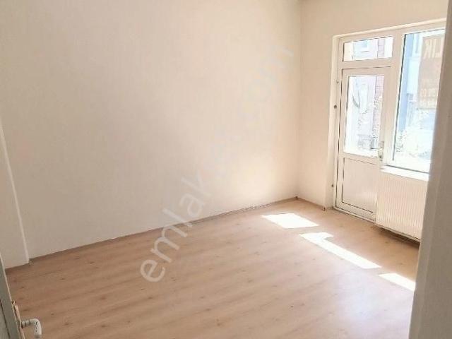 Muratlı Caddesi 3+1 Yüksek Giriş Satılık Daire