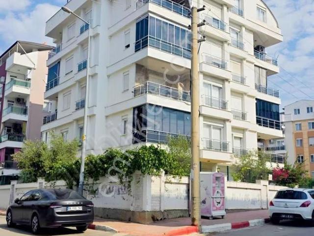 Muratpaşa Kızılarıkta 270 M² | 6+1 | Büyük Teraslı Dubleks