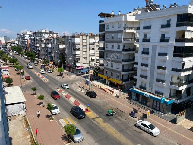 Muratpaşa Sedir'de Ana Cadde Üzeri Kiralık 4+1 Teraslı 180m² Daire