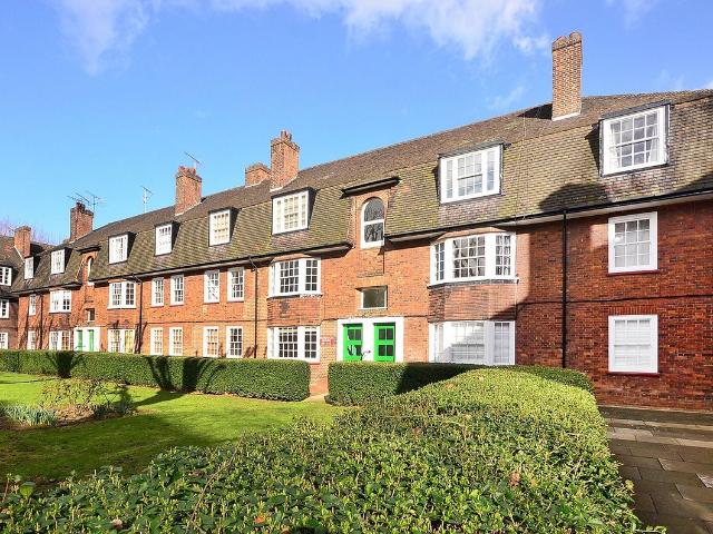 Murdoch House, Canada Water, London SE16, 2 bed flat to rent, £2,500 pcm | PrimeLocation