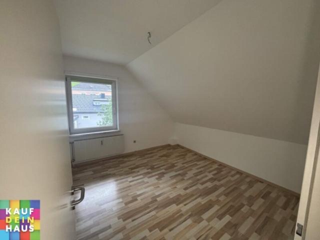 MURGASSE 14! 3 ZIMMER DACHGESCHOSSWOHNUNG!
