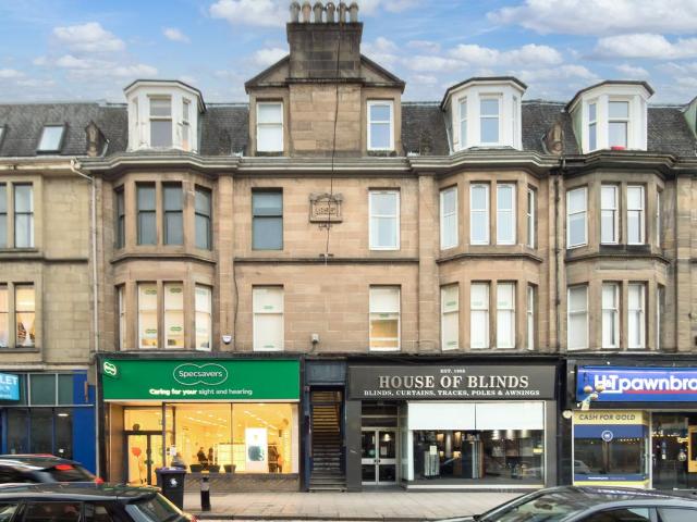 Murray Place, Stirling FK8, 2 bed flat to rent, £1,350 pcm | PrimeLocation