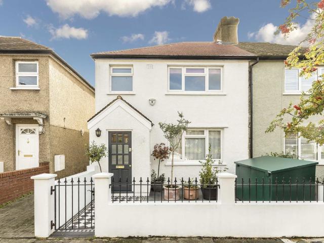 Murray Terrace, Ealing W5, 4 bed property to rent, £3,850 pcm | PrimeLocation