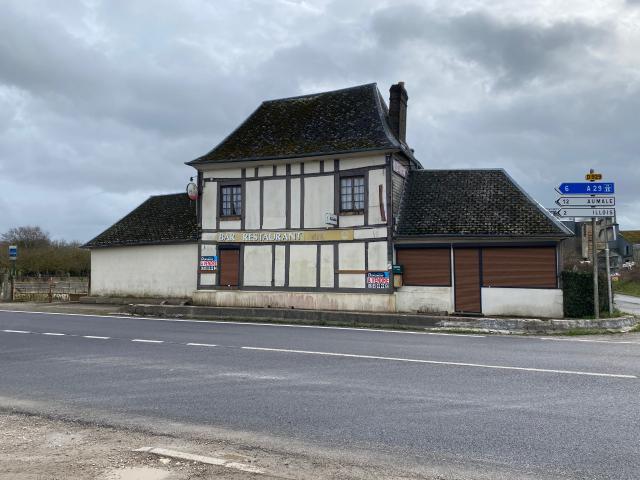 Murs d'un restaurant routier avec logement